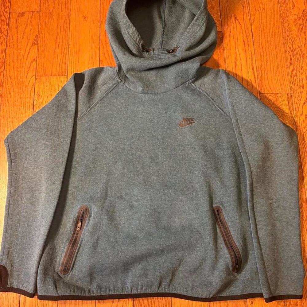 Nike mens tech fleece style pullover